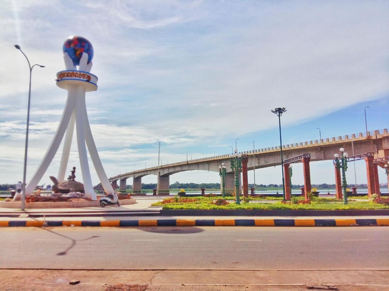 Kc River Hotel กำปงจาม ภายนอก รูปภาพ
